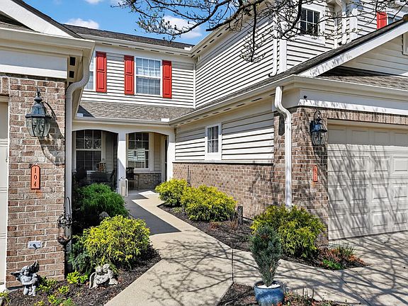 2nd image of 103 Riverscape Ct