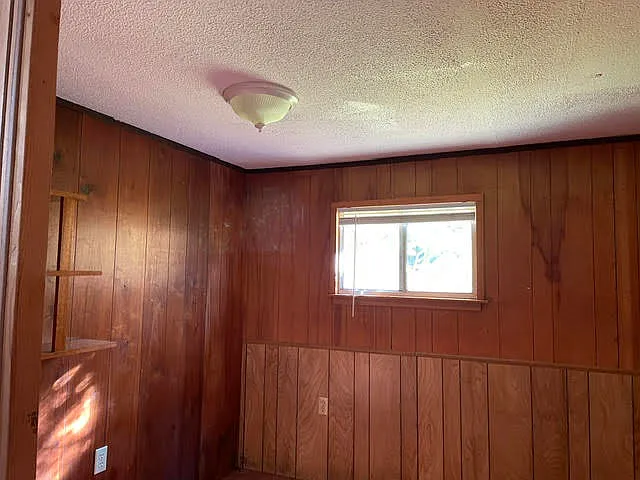 556 Evans Rd — Photo 8