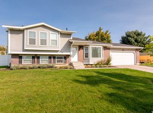 10757 S Superior Dr, Sandy, UT 84094