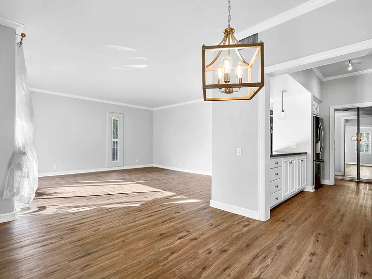 960 San Pasqual St #104 — Photo 7
