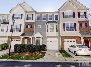 145 Madison Square Ln, Cary, NC 27513