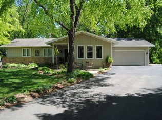 9 Hitching Post Ct, Madison, WI 53714