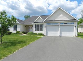 9 Steeple View Dr, Ellington, CT 06029