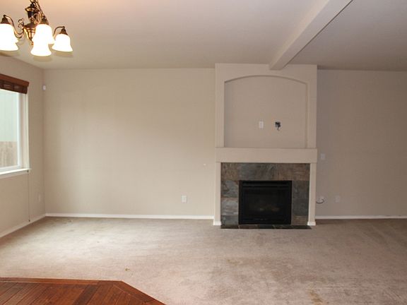 4th image of 7719 181st St E