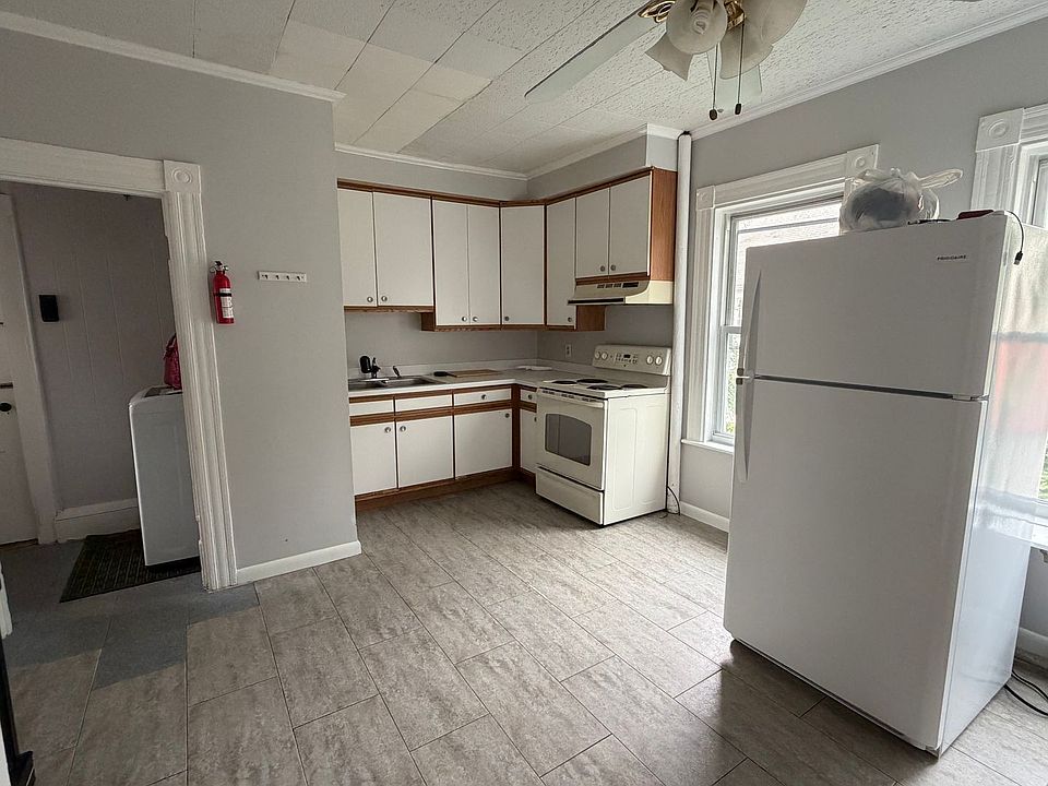 1st image of 94 Ashland St #1