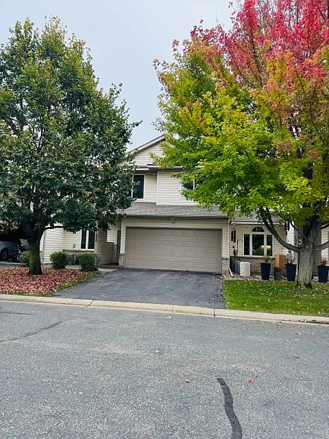 1250 Crystal Pl E