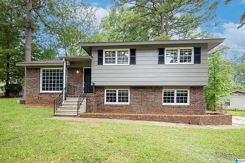 1037 Dawn Dr Photo 1