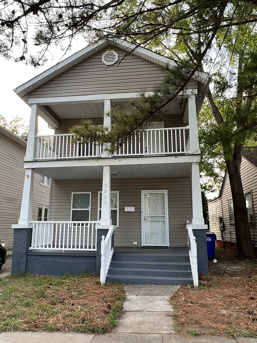 Building Photo - 3029 Vimy Ridge Ave