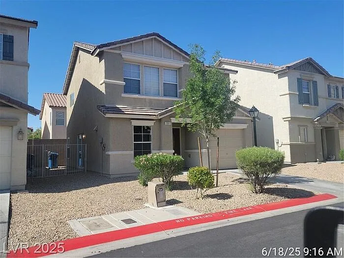 3 bed, 2.5 bath, 1337 sqft, $1,775 — Photo 2