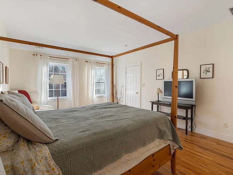 7 Bridge Hill Ln — Photo 18
