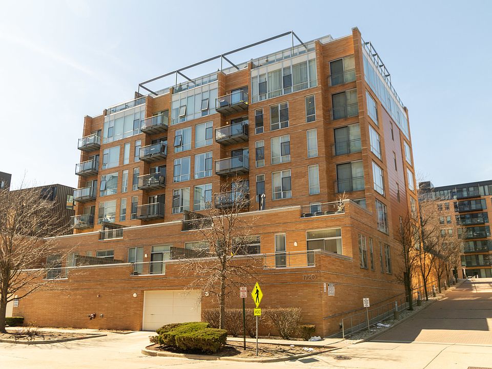 2nd image of 1720 Oak Ave Unit 203