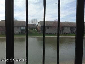 3rd image of 290 Molen Dr