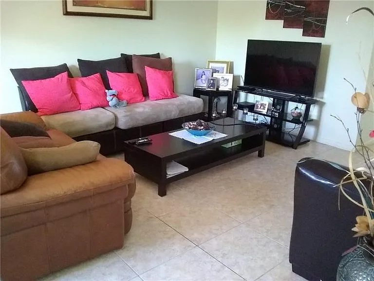 1401 SW 134th Way #C314 — Photo 4