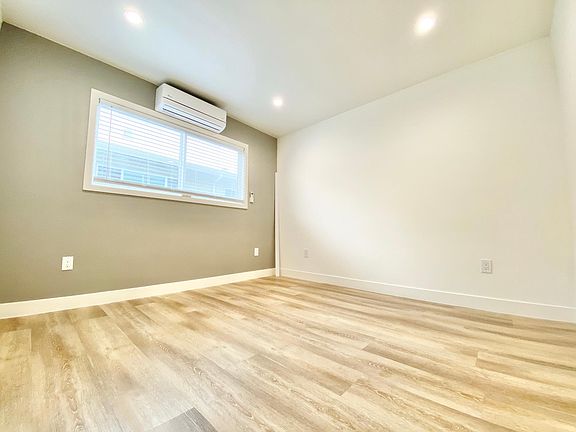 5th image of 6350 Willoughby Ave #5