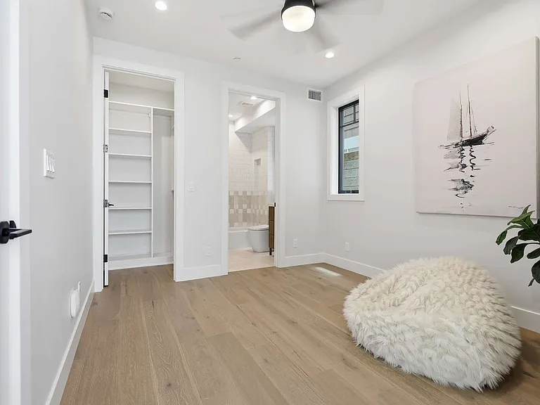 845 G Ave — Photo 12