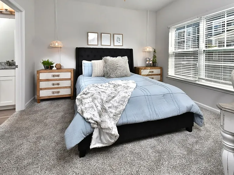 Grand Oaks Apartments — Photo 100