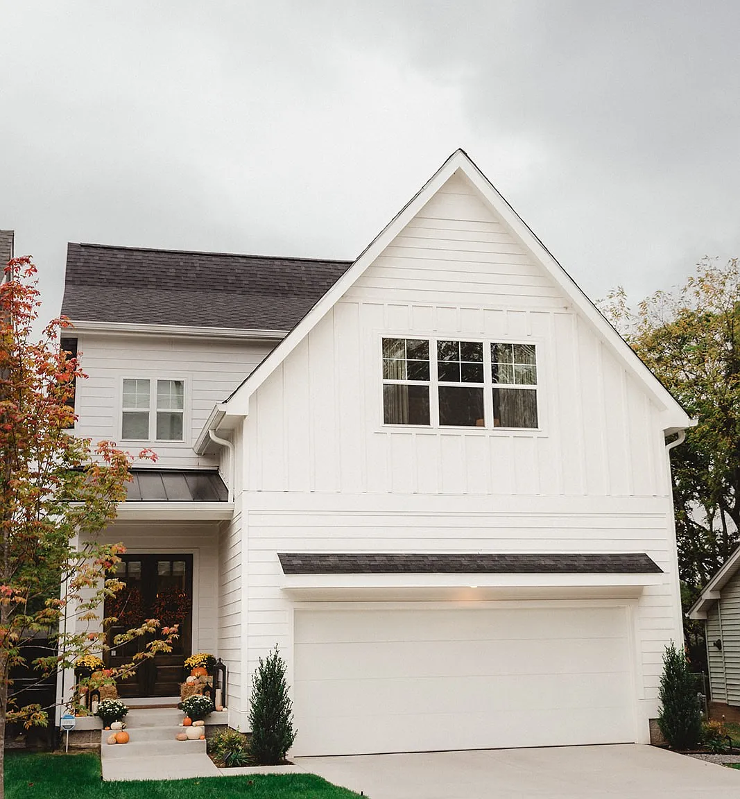 3 bed, 2.5 bath, 2434 sqft, $3,850 — Photo 1