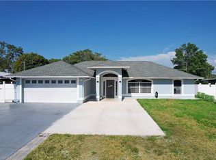 2996 41st St SW, Naples, FL 34116