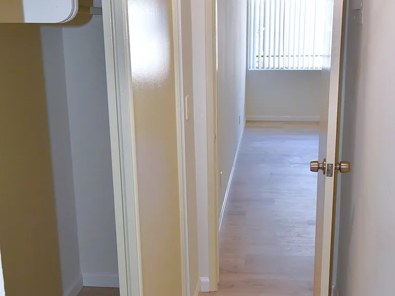 1015 E Lomita Ave #4 — Photo 8