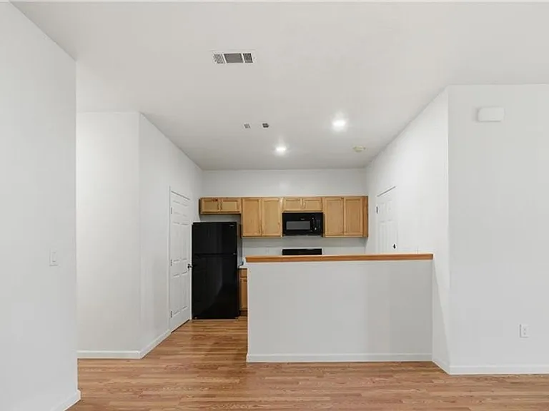 704 Norris Ave — Photo 3