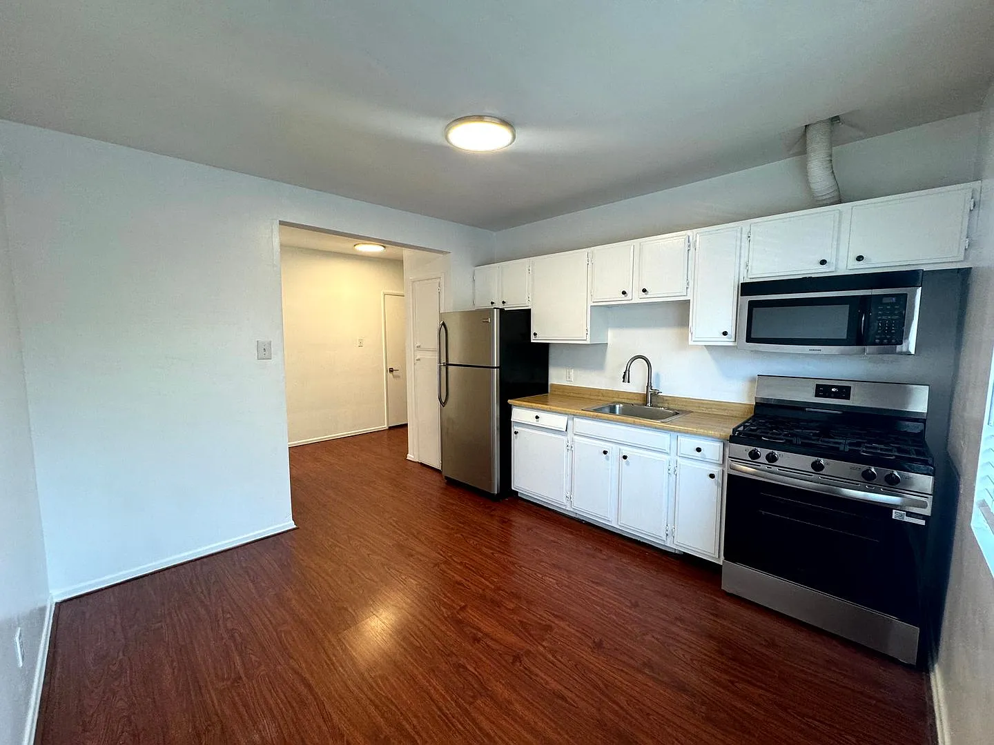 2535 Kansas Ave — Photo 3