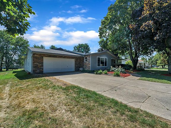 4th image of 1086 Wentland Dr