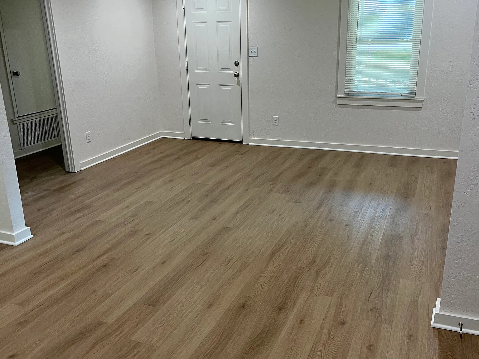 3 bed, 1248 sqft, $1,700 — Photo 4