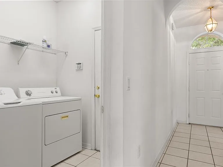 9406 Candice Ct — Photo 30