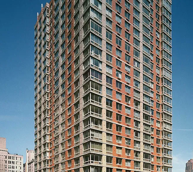 305 W 50th St #4A — Photo 47