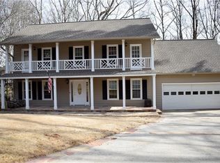 190 Spring Ridge Ct, Roswell, GA 30076