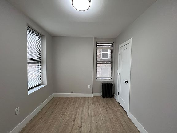 5th image of 152 Summit Ave #2L
