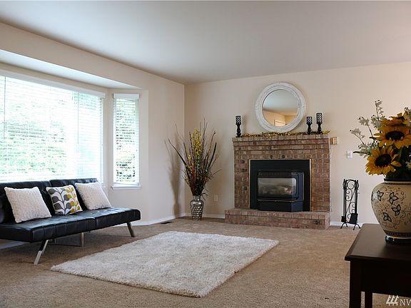 Beautiful bay window!