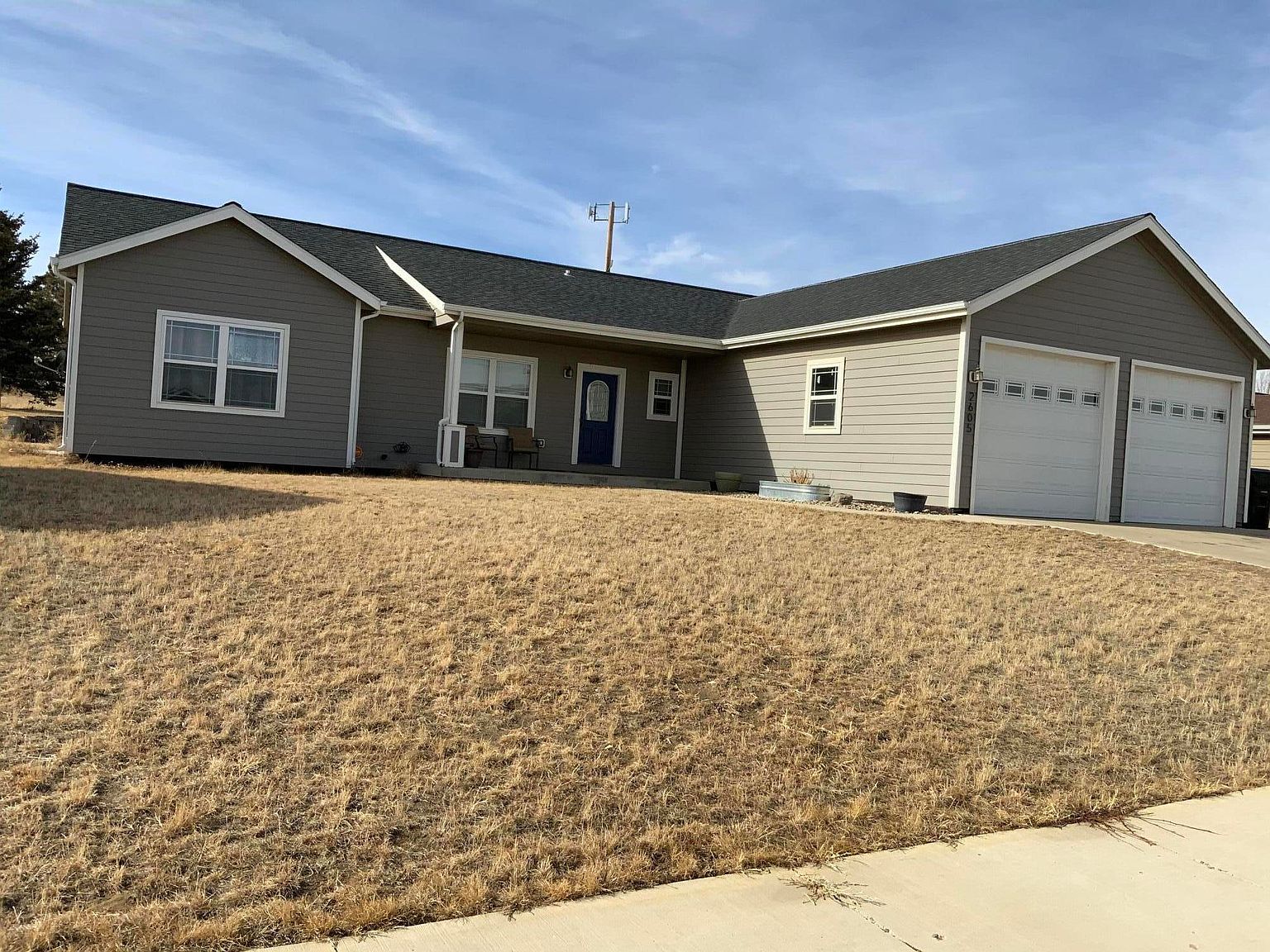 2605 2nd St Ne Watford City Nd 58854 Mls 21 234 Zillow