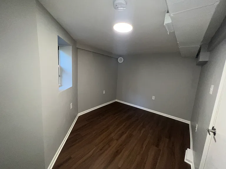 2543 W Thomas St #G — Photo 20