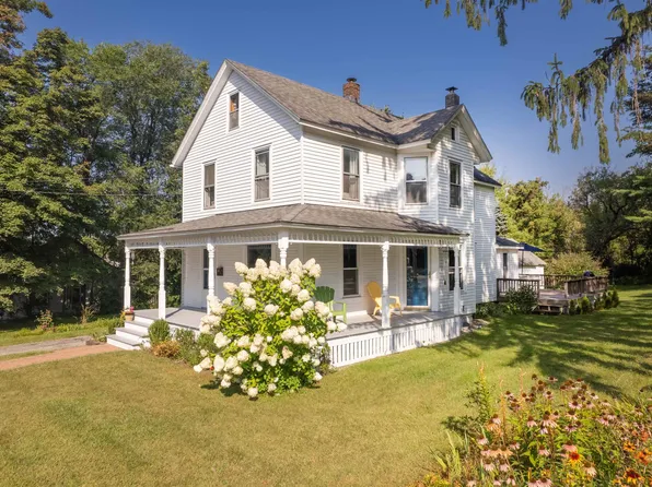 25 Champlain Street, Brandon, VT 05733