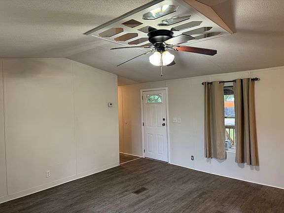 2nd image of 274 Longhorn Valley Dr