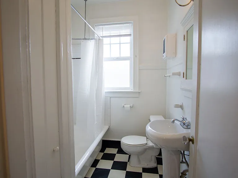 1034 NW 21st Ave #21 — Photo 9