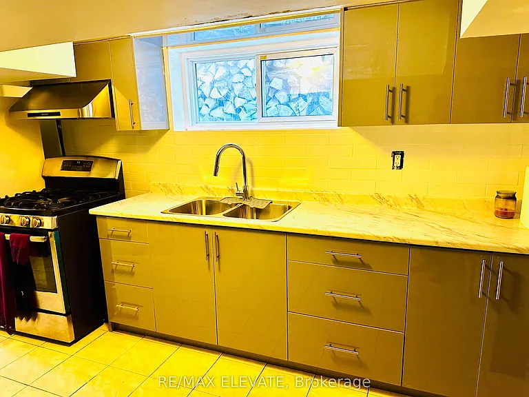 3 Gatesview Ave — Photo 3