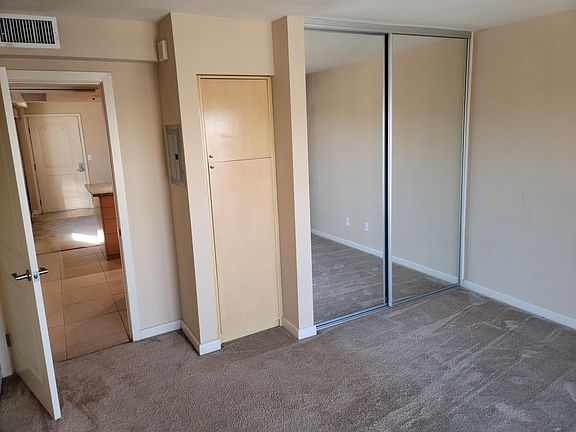 4th image of 801 National City Blvd Unit 316