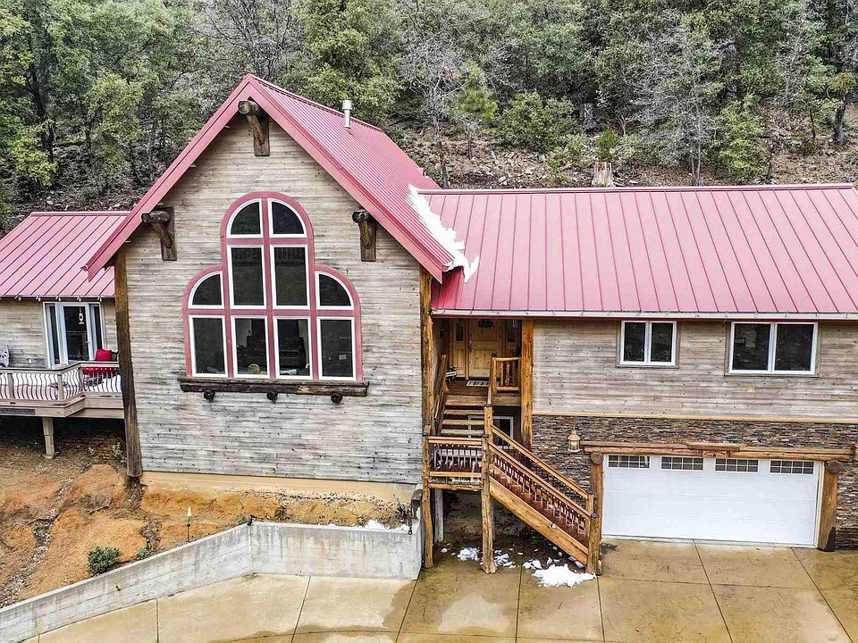 1st image of 23439 Mountain Dr