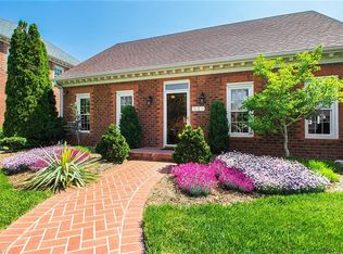 613 Rittenhouse Ct, Winston Salem, NC 27104