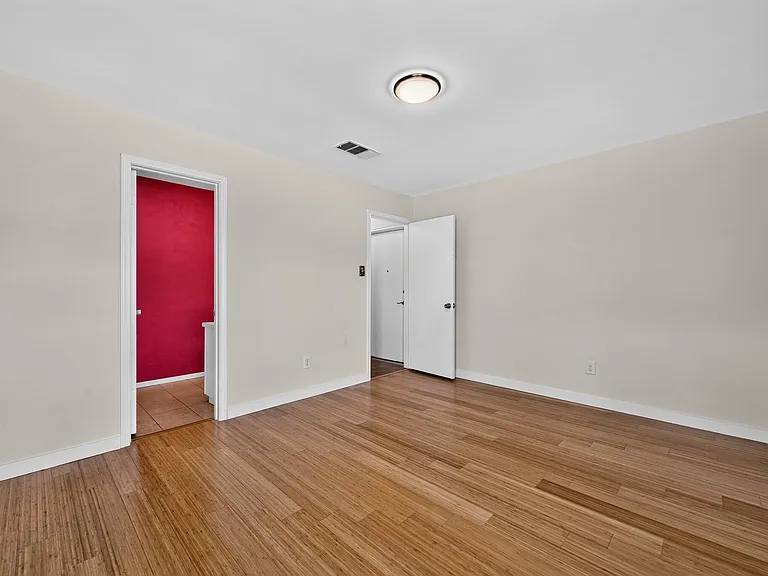 801 Kavanagh Dr — Photo 18