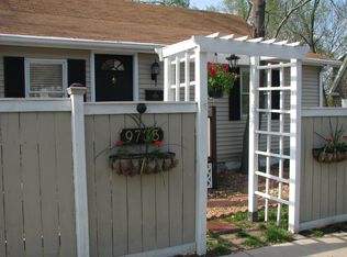 9735 Big Bend Blvd, Saint Louis, MO 63122