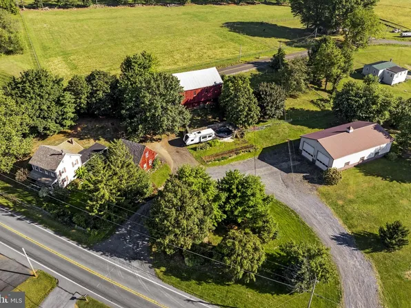 1175 W Swartzville Rd, Reinholds, PA 17569