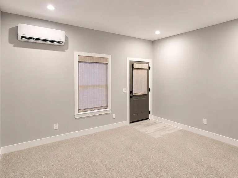 Enjoy your own private entrance and dedicated A/C, giving you comfort, privacy, and the feeling of having a place truly your own.