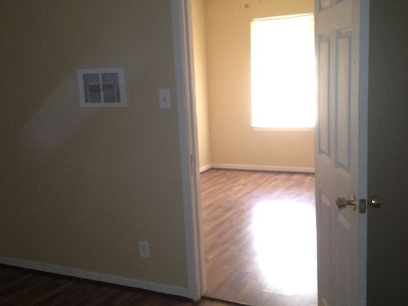 3rd image of 504 N 22nd St