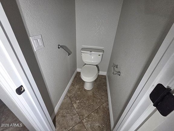 4th image of 850 E VAUGHN Avenue