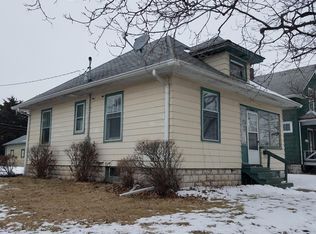 2329 19th St, Moline, IL 61265