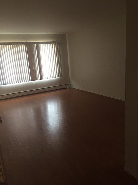 1st image of 21410 Beaconsfield St #6