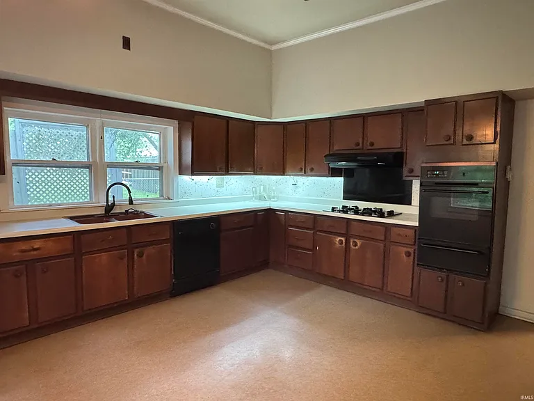 4550 E Ooley Ave — Photo 6